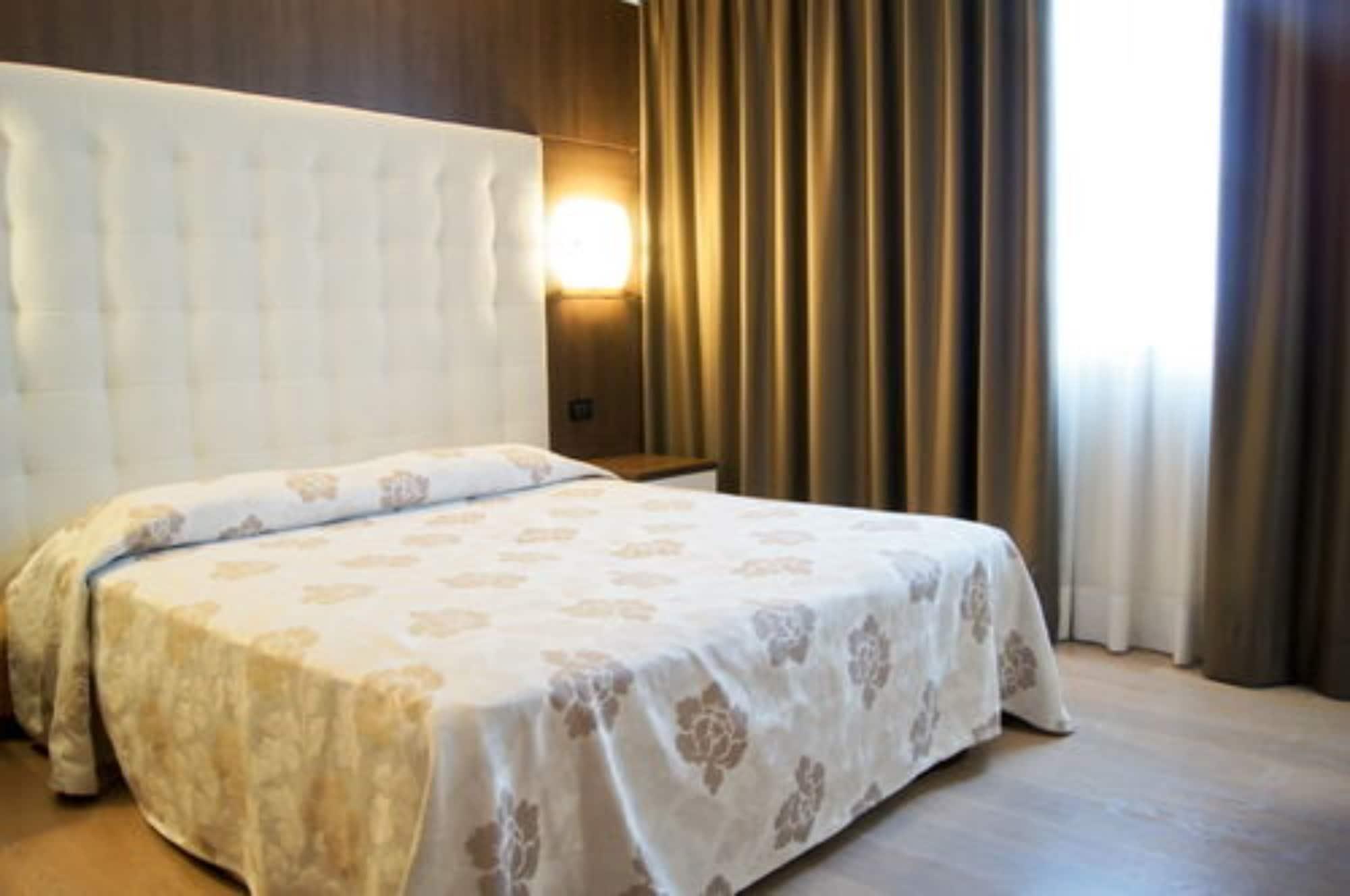 Hotel Victoria Vicenza Ngoại thất bức ảnh